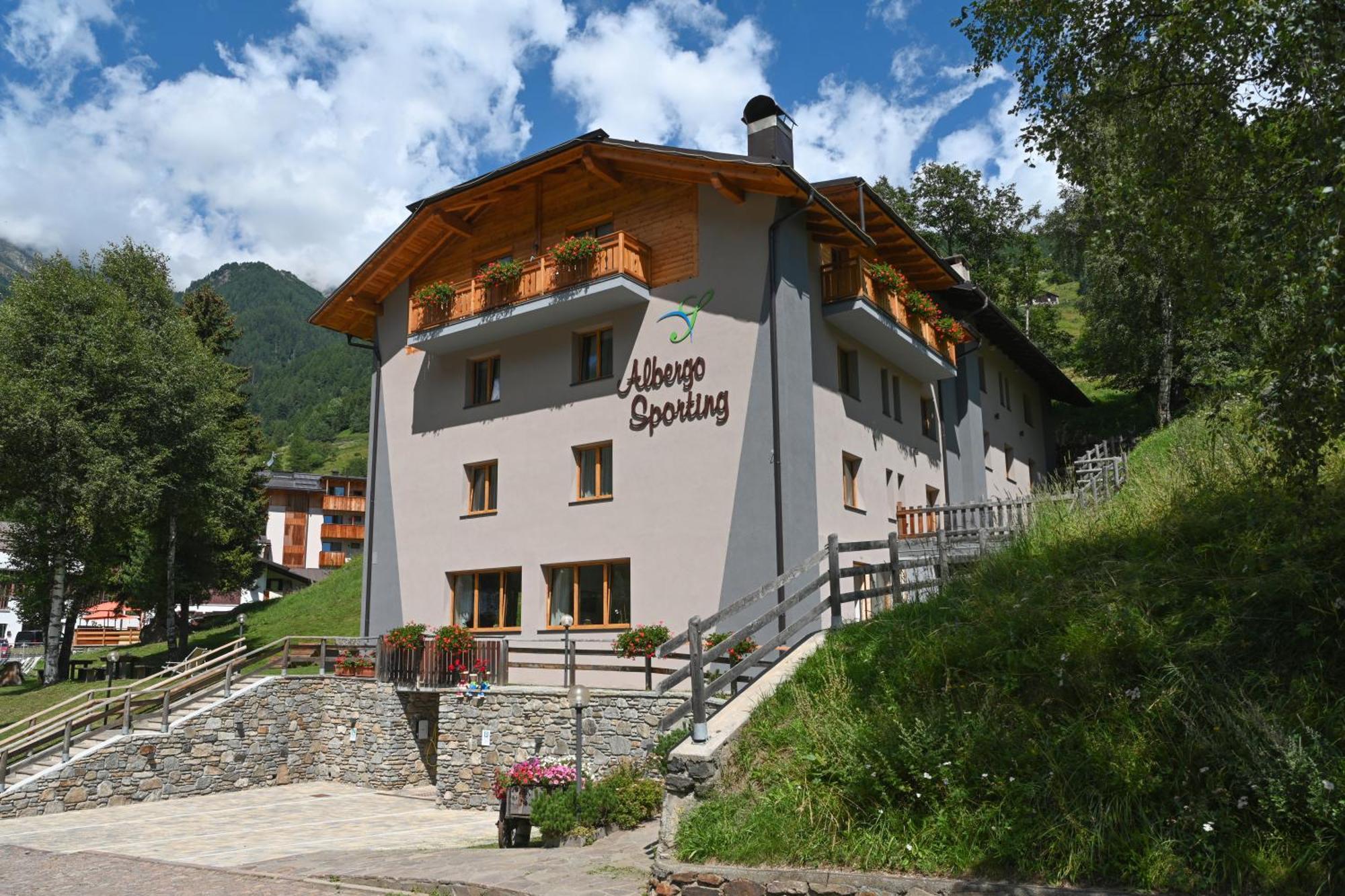 Albergo Sporting Peio Fonti Exterior photo