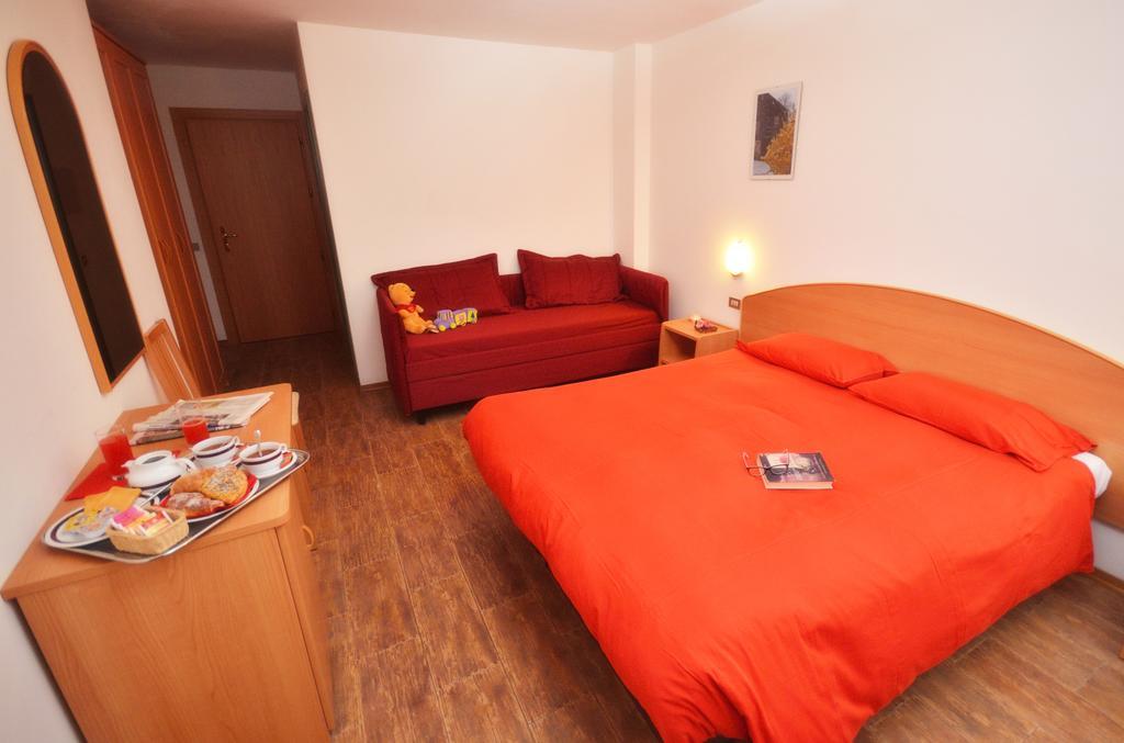 Albergo Sporting Peio Fonti Exterior photo